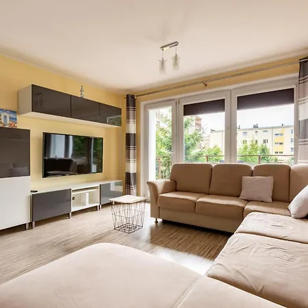 Romanowskiego Comfort By Bookinghost Appartamento Gdynia
