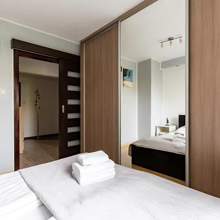 Appartamento Romanowskiego Comfort By Bookinghost Gdynia